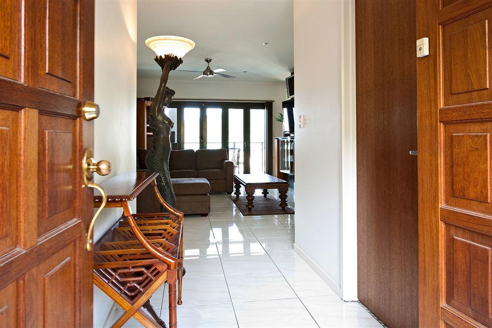 At Waterfront Whitsunday Retreat - Adults Only Aparthotel Airlie Beach Ngoại thất bức ảnh